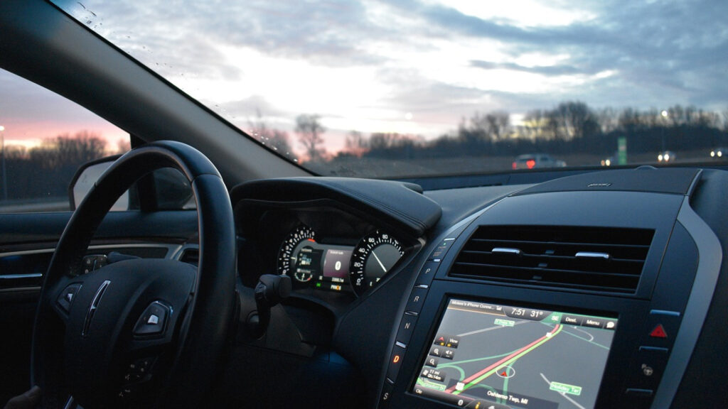 En quoi un logiciel GPS vous permet-il d'économiser du carburant ?